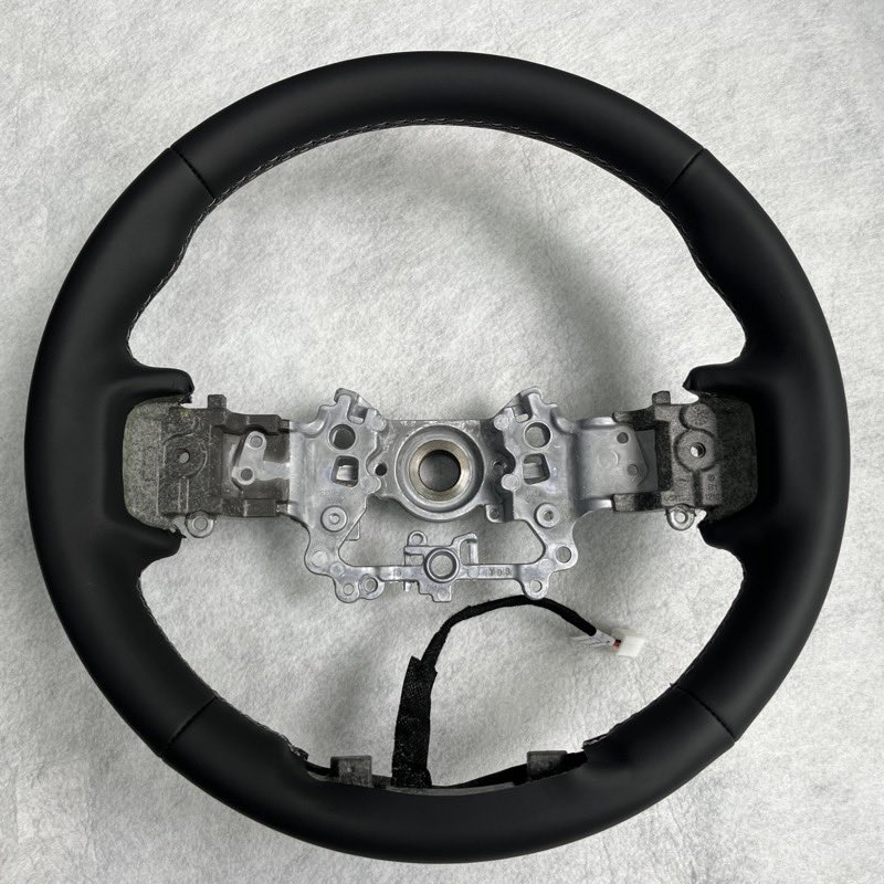 Heated leather RAV4 steering wheel Heated leather RAV4 steering wheel